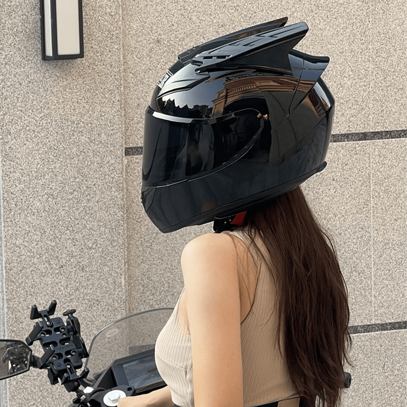 Motorcycle helmet for lady cat ears shape available in all seasonsJSLMotors